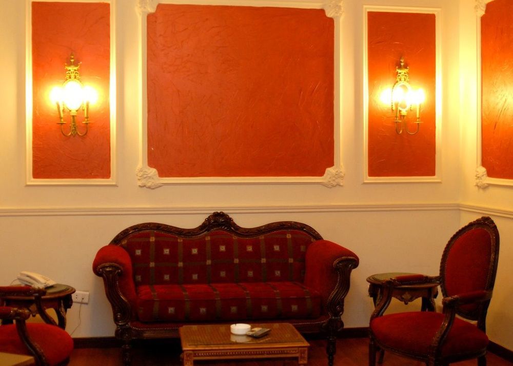 Legend Hotel Бейрут Экстерьер фото